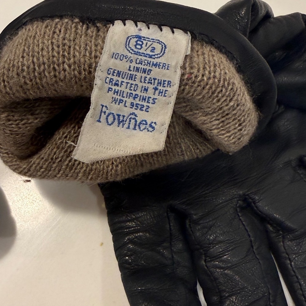 Fownes Black Genuine Leather Gloves 100% Cashmere Lined Size 8.5 Women Winter - Picture 2 of 6